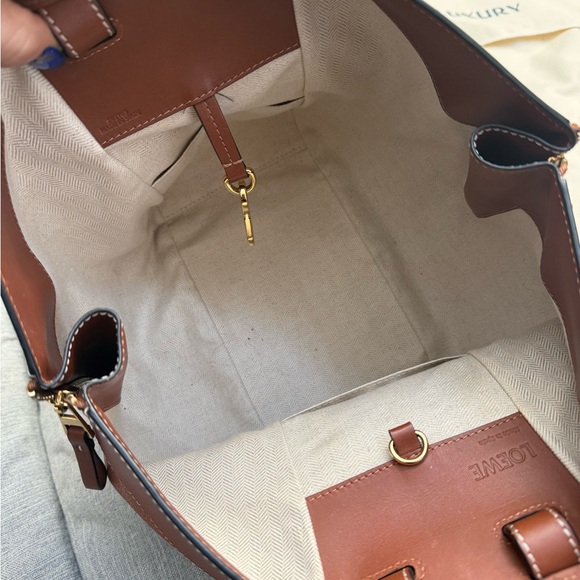 EUC Loewe Small Hammock Brown - Picture 8 of 13